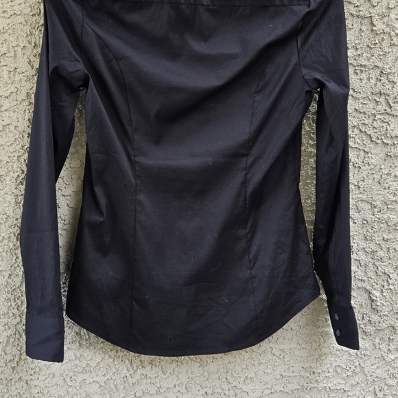 Express Ultimate Essentials Shirt - Picture 7 of 7